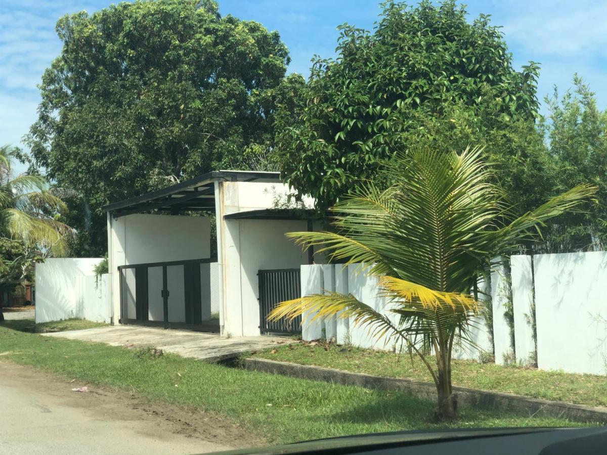 Nur Villa Sg Soi Kuantan Exterior foto